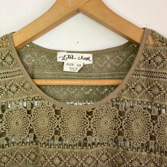 Anthropologie Lace Top by Lili’s Closet - Picture 2 of 6